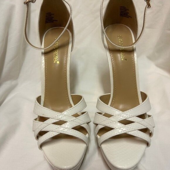 ShoeDazzle Brand White Strappy Platform High Heel Shoes - Picture 5 of 6